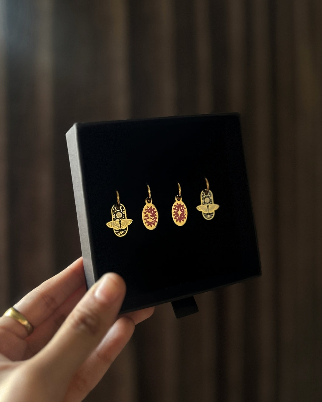 Fablesky - Mismatched Earrings